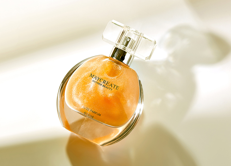 產(chǎn)香水后起直追？香水品類里能誕生一個(gè)完美日記嗎？