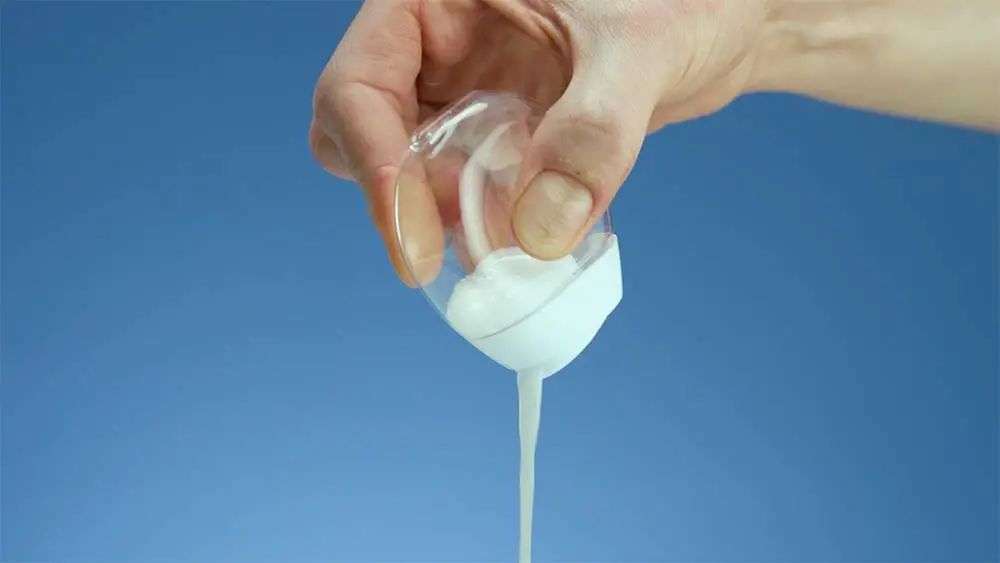 再也不用「擠牙膏」,高露潔換上的「潤滑劑」包裝,讓牙膏從此一滴不剩 再也不用「擠牙膏」,高露潔換上的「潤滑劑」包裝,讓牙膏從此一滴不剩