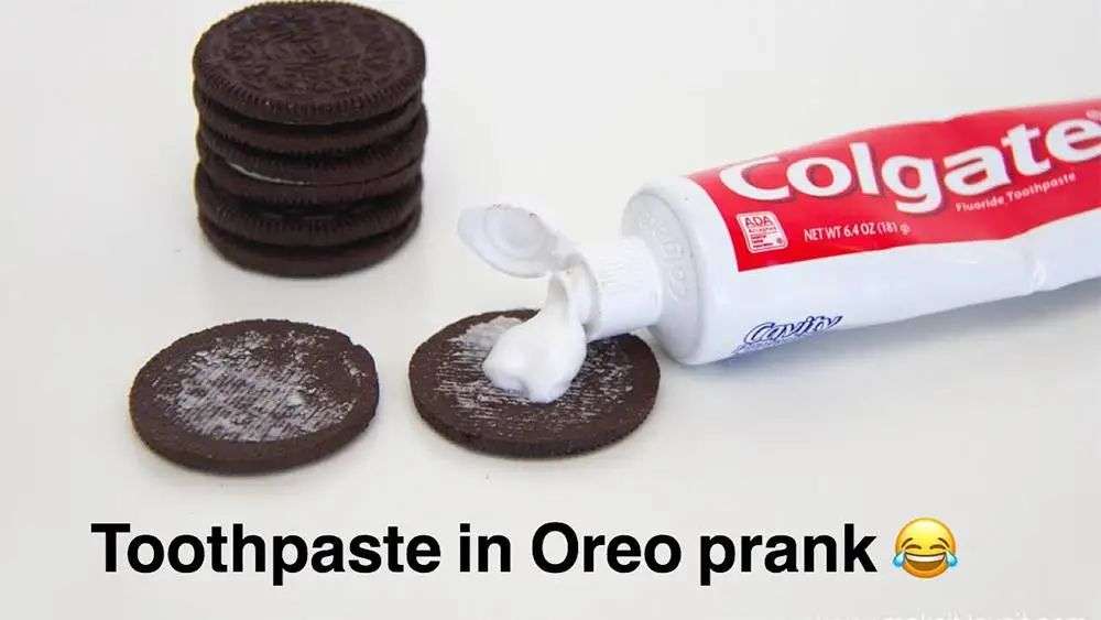 再也不用「擠牙膏」,高露潔換上的「潤滑劑」包裝,讓牙膏從此一滴不剩 再也不用「擠牙膏」,高露潔換上的「潤滑劑」包裝,讓牙膏從此一滴不剩